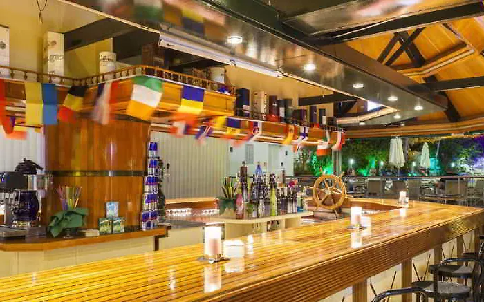 Hotel Cristobal Colon