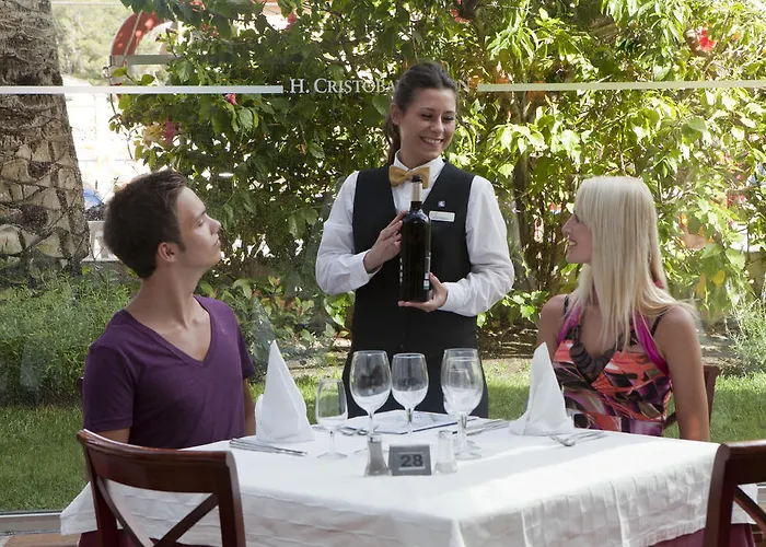 Cristobal Colon Hotel