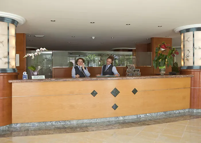 Hotel Cristobal Colon 4*